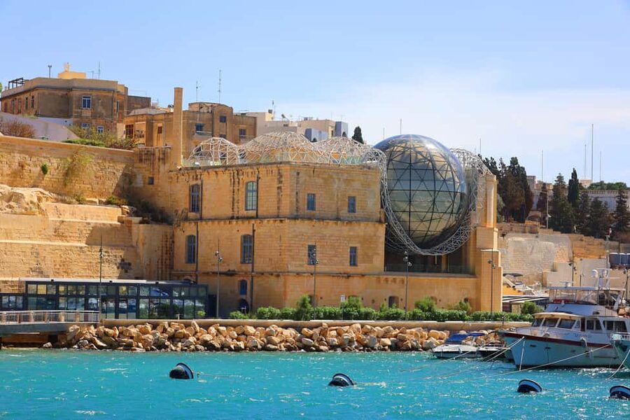 1-Day Hop-On Hop-Off Bus + Harbour Cruise (CMO) - Key highlights that matter day-of