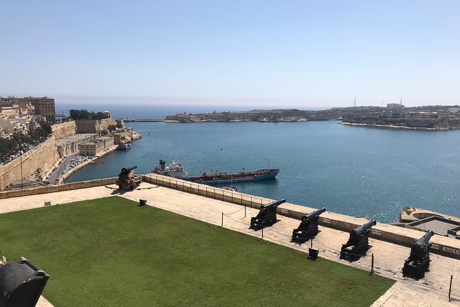 Carpe Diem Malta - A Private day trip around Malta - Valletta City Gate: a fast introduction to the capital