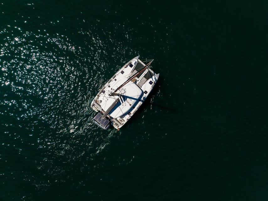 Evening Catamaran Charter - Stargazing after dark: when the sky takes over