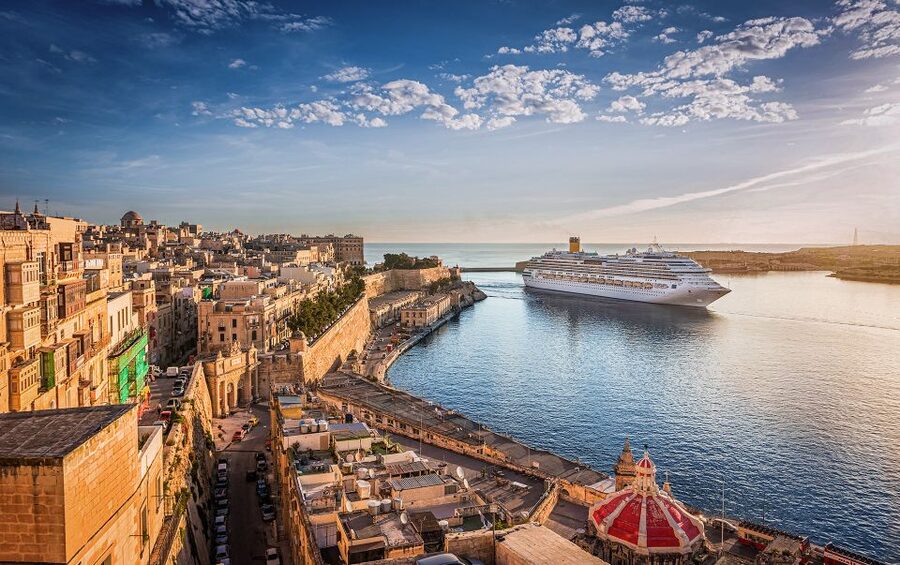 From Sliema: Valletta and the Three Cities Scenic Cruise - Live English and German Commentary: How to Catch It Clearly