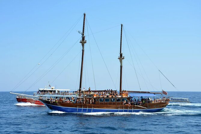 Full Day Fernandes Cruise with Lunch - Comino and the Blue Lagoon: your main swim and explore window