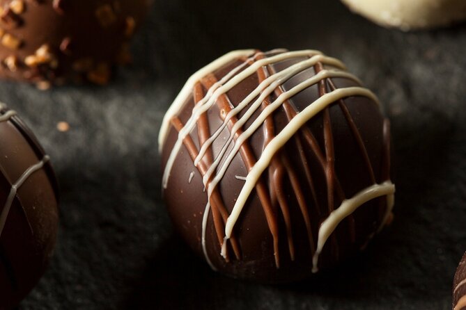 Gin and Chocolate Pairing Workshop in Malta - Why This Gin and Chocolate Pairing Feels Different in Malta