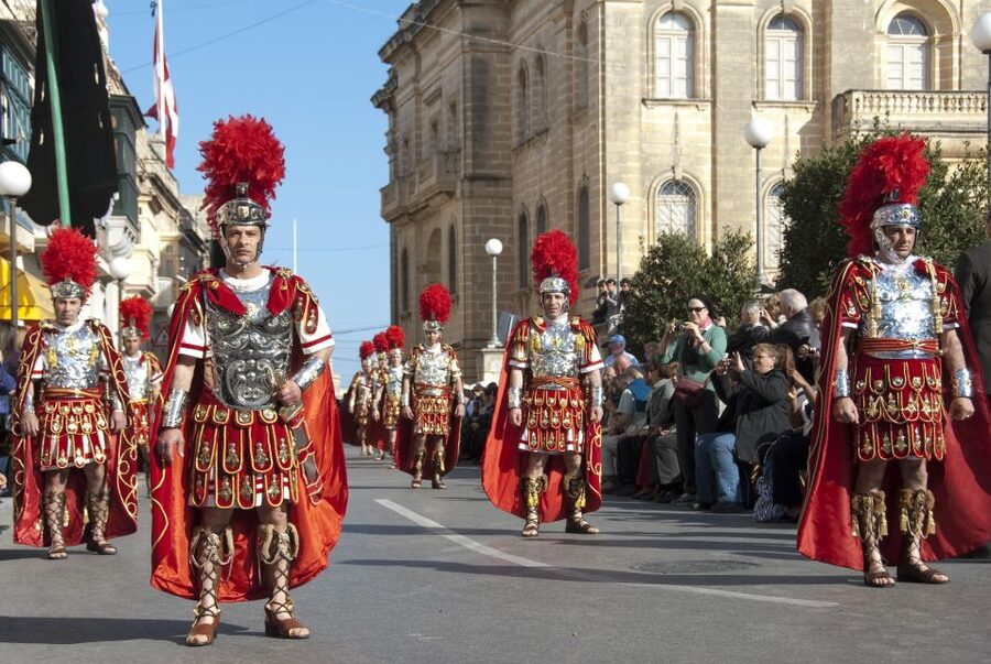 Good Friday Easter Procession with Commentary and Transport - Live commentary in your language: how the story stays coherent