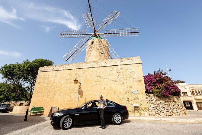 Gozo Highlights Tour in a comfortable private vehicle - Ğgantija archaeological park: the UNESCO site with one extra ticket
