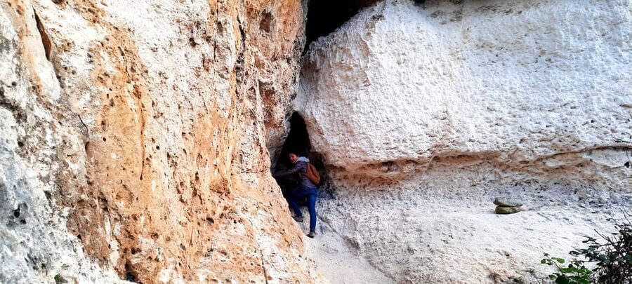 Gozo Unveiled: Guided Hiking in Gozo - South East - Getting the best experience: what to wear and what to bring