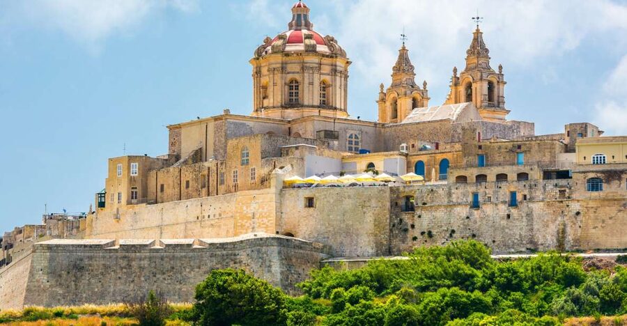 Guided Private Malta or Gozo Highlights Tour with Transfer - Lunch in Mdina and produce tasters: the small extras that matter