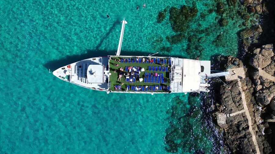 Malta: Comino, Blue Lagoon, Crystal Lagoon & Caves Cruise - Comino Island and the Blue Lagoon, with time to actually enjoy it