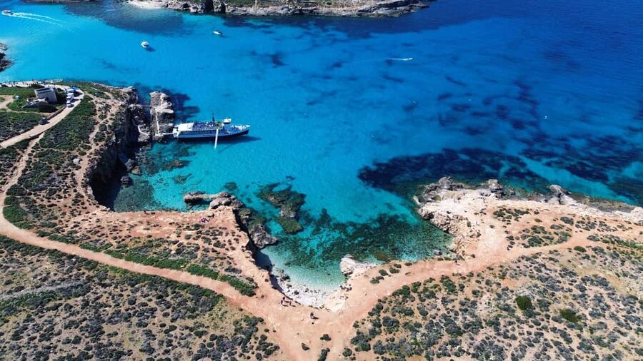 Malta: Comino, Blue Lagoon, Crystal Lagoon & Caves Cruise - Motion, comfort, and who will enjoy this most