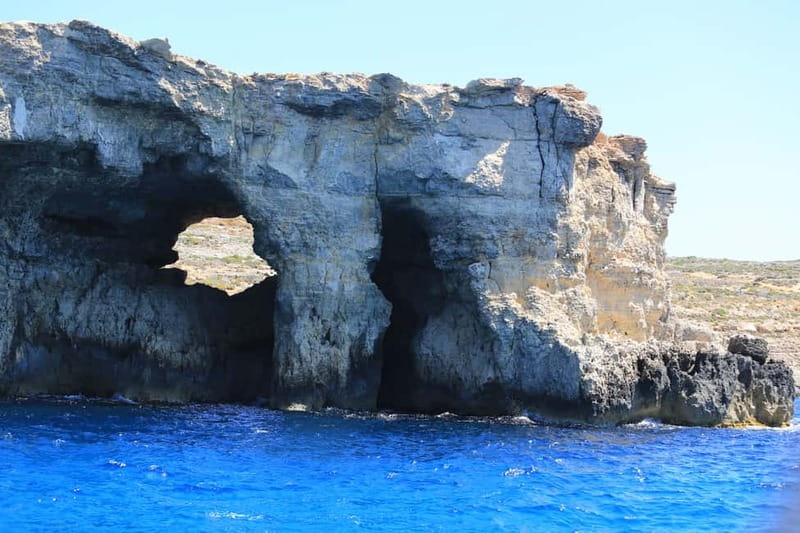 Malta: Comino+ Santa Maria Bay, Blue Lagoon + Seacaves tour - Food, drinks, showers, and the small comforts that make the day feel easy