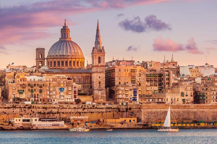 Malta: Essential Tour of Island Treasures - Air-conditioned minibus, Wi-Fi, and the small-group feel