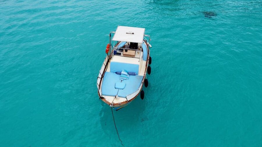 Malta Gozo & Comino: Boat Tour Best Price w/inclusions 4 hrs - Hondoq Bay for photos, lunch, snacks, and more water time