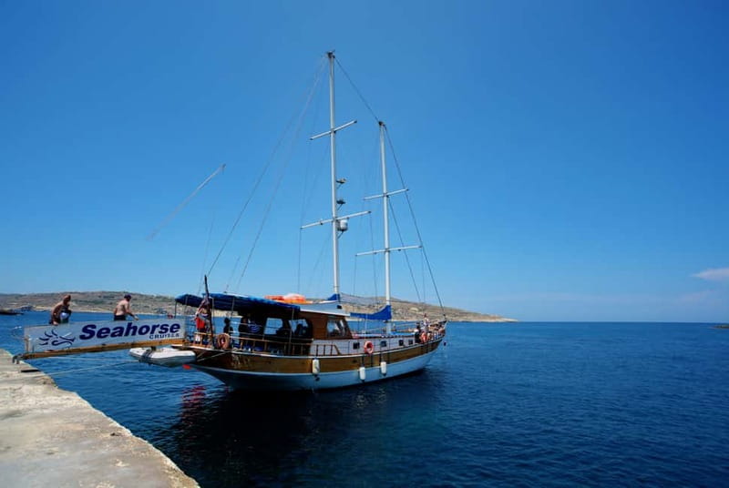 Malta: Gozo, Comino Island and Blue Lagoon Cruise - Victoria, Gozo: photos, history sights, and market time