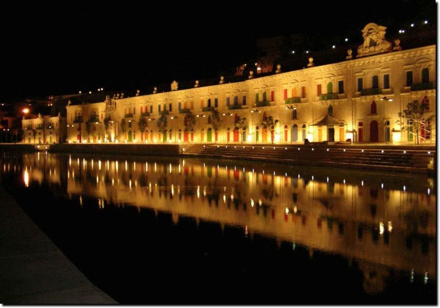 Malta: Marsamxett Harbour and Grand Harbour Cruise by Night - From Sliema Creek to Manoel Island, then into the Yacht Marina lights