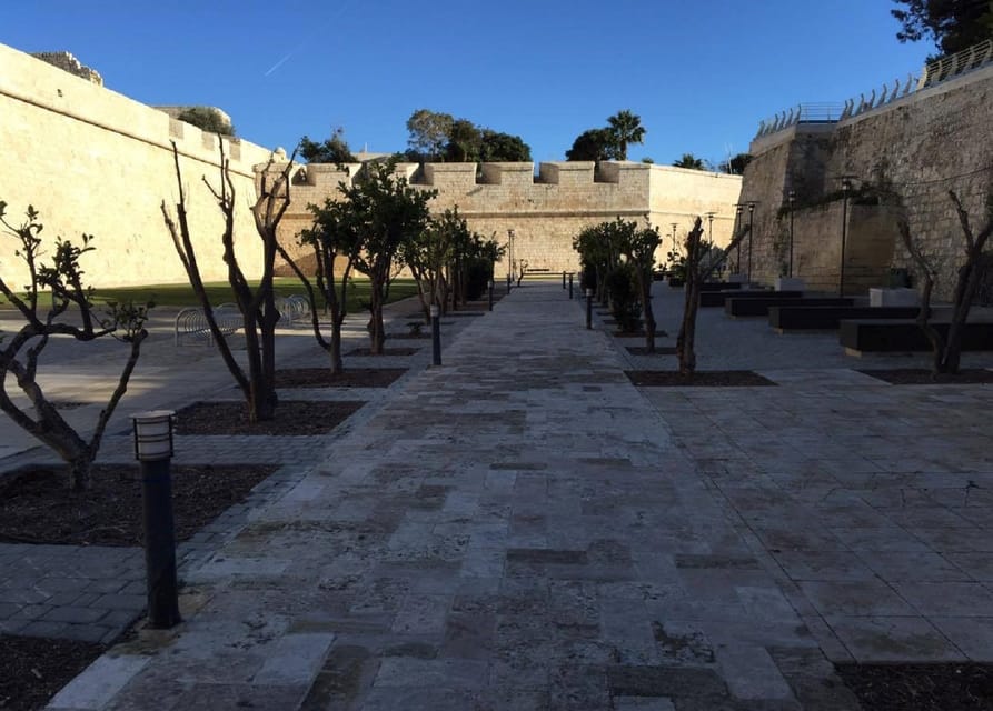 Malta: Mdina and Rabat Walking Tour with Catacombs - Greeks Gate and Palazzo Falzon: the facades that make Mdina feel lived-in