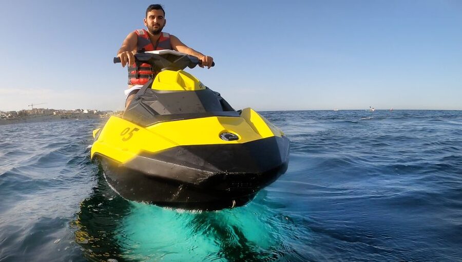 Malta: Private Jet Ski Experience - St Peter’s Pool and St Thomas Bay: how the timing works in 30 minutes