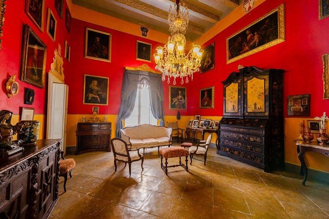 Malta Shore Excursion: Private Tour of Historic Palaces and Noble Homes - Upper Barrakka Gardens: Your 10-Minute Malta Orientation