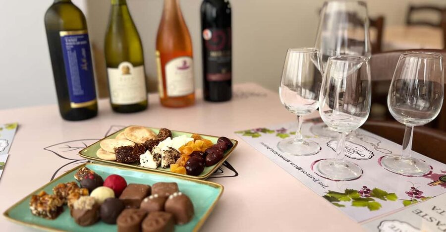 Malta: The Taste of Malta Artisan Wine Pairing - What You Eat: Olives, Sheep Cheese, and Handmade Chocolate