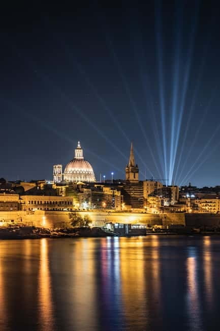 Malta: Ultimate Girls' Night Out - Sunset Cocktail with a View: why the first hour matters