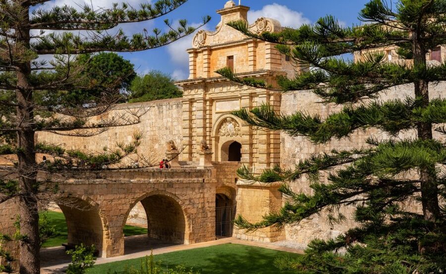 Malta: Valletta, Marsaslokk, Blue Grotto, Hagar Qim & Mdina - Blue Grotto boat cruise, the light show on open sea
