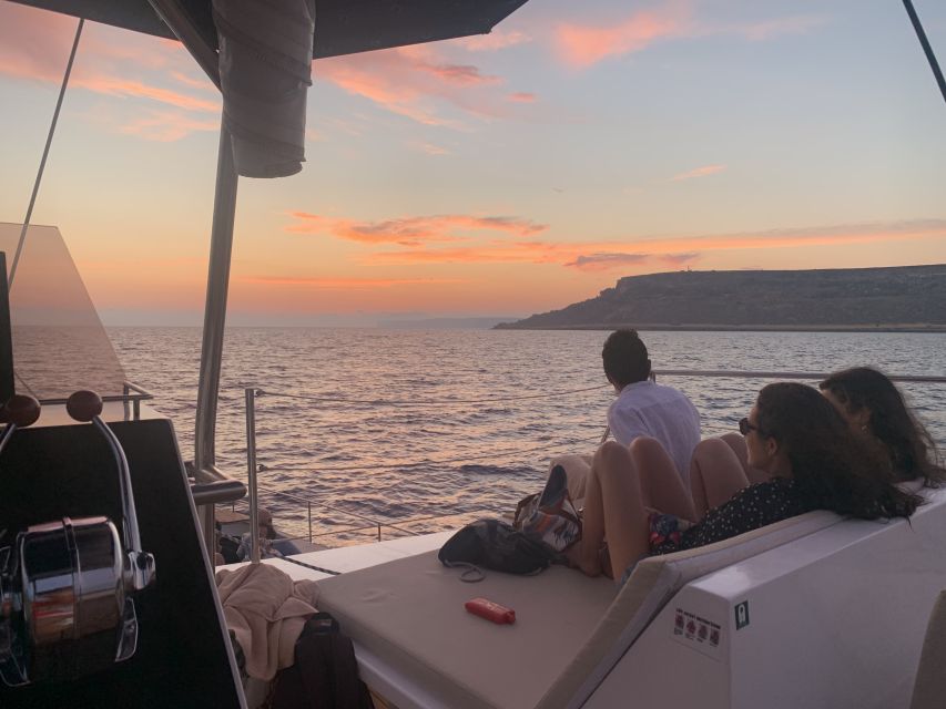 Malta: Valletta, Sliema, Bugibba Fireworks Festival Cruise - Ratings and why people likely feel good about it
