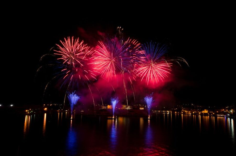 Malta: Valletta, Sliema, Bugibba Fireworks Festival Cruise - Boarding in Bugibba or Sliema: plan your timing like a local
