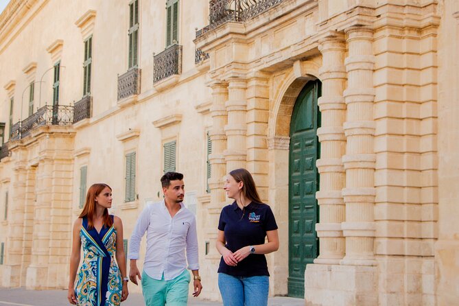 Malta: Walking Tour + Hop-on Hop-off Bus Tour + Boat Tour - What you’ll see while walking: Baroque, palaces, forts, and the square that ties it together
