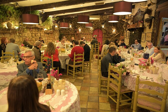 Maltese Traditional Dinner and Folklore Show with Transfers - Wine included: how the meal turns into a night out