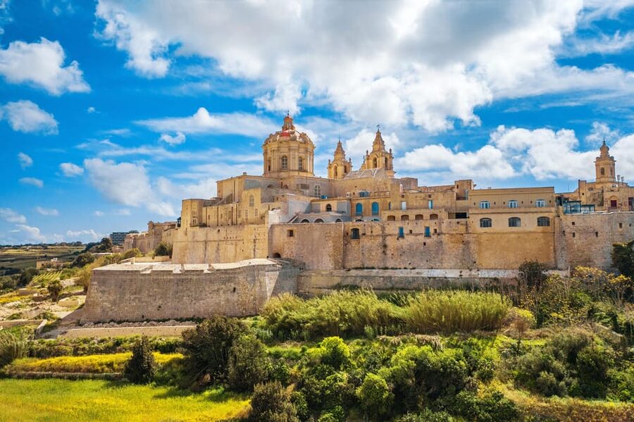 Mdina at Sunset: Small Group Tour of the Ancient city - Small Group Size, Pace, and a Clear Start at Mdina Gate