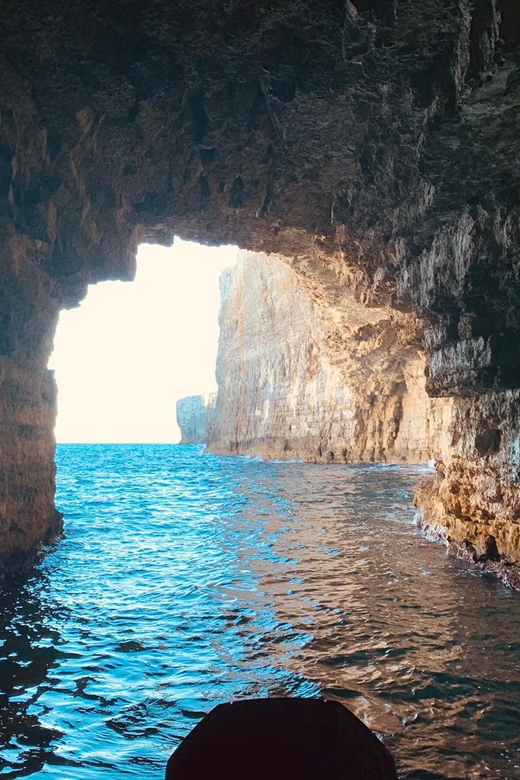 Mellieha: 3:00pm Speedboat round Comino Caves 2h Blue Lagoon - Key Points at a Glance