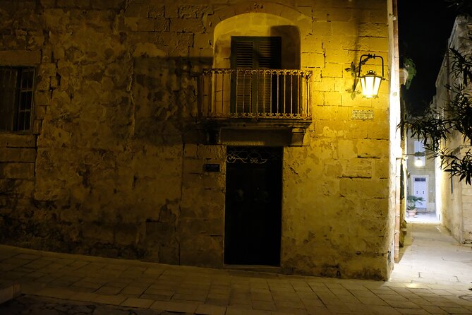 Mysteries and Histories of Mdina - Walking Tour - Stop 2: Mdina Main Gate, the Baroque gateway, and Game of Thrones fame