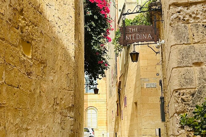 Mysteries of Mdina:Semi private Tour of the Ancient city - Stop 6: Pjazza Mesquita, small square energy, and an easy break in the route
