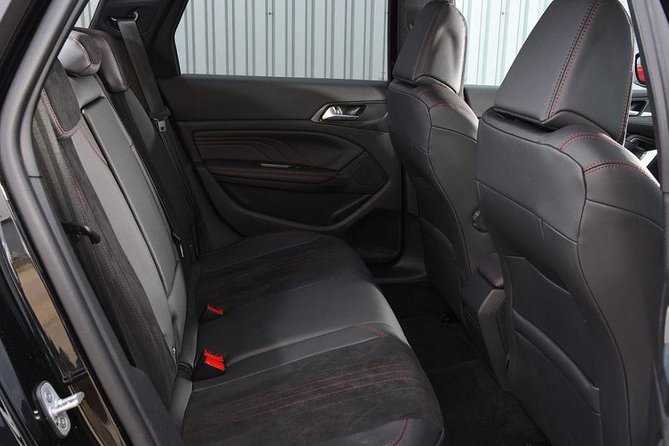 Private Malta Airport Cab to Sliema/St Julians/Gzira or Valletta - Drivers, Help With Luggage, and Local Tips