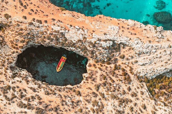 Private Speedboat 3hrs Blue Lagoon, Crystal Lagoon & Caves - On board comfort: What you get (and what you still need to bring)