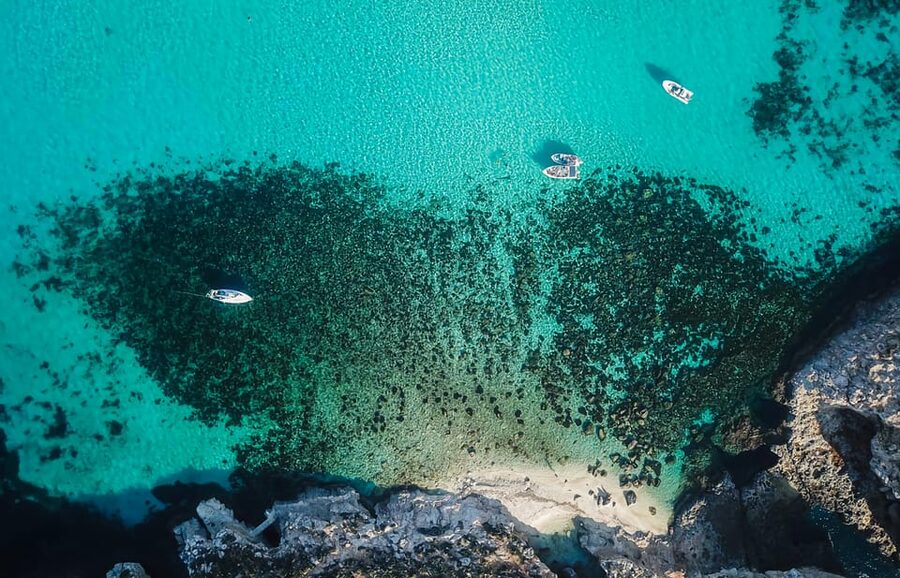 Sliema/St. Paul's: Gozo, Comino & Blue Lagoon Ferry Cruise - Optional Comino Caves Speedboat: The €15 Add-On Decision