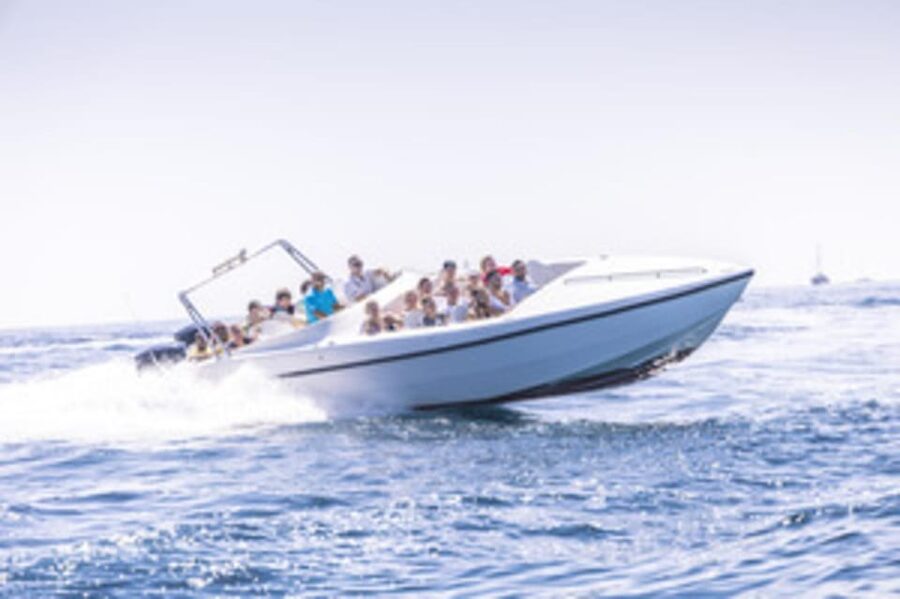 St Julians: Powerboat Gozo, Comino and Blue Lagoon - The Gozo Leg: Quick Cruising and Two Hours to Wander