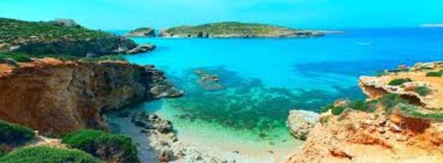 St Julians: Powerboat Gozo, Comino and Blue Lagoon - Blue Lagoon Arrival: Your 3-Hour Swim Window