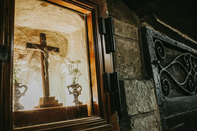 The Dark History of Valletta - Walking Tour - Meet at Tritons’ Fountain, then head into the slope
