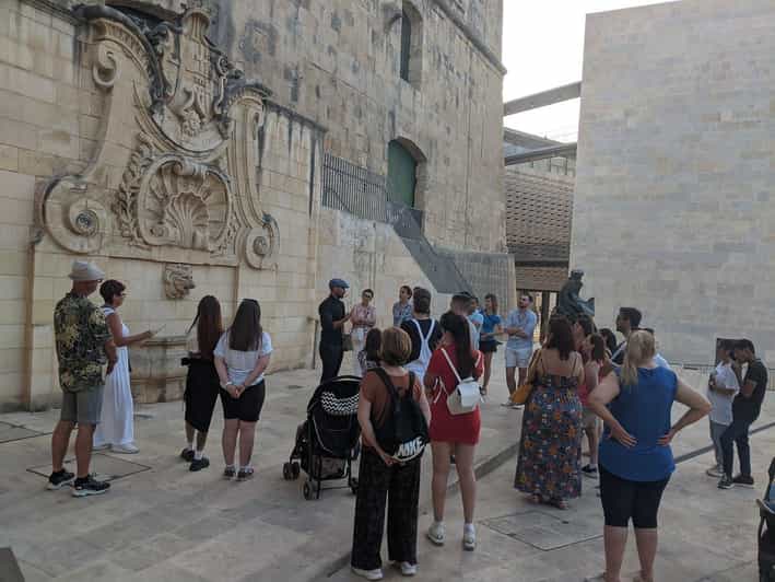 The Grand Tour of Valletta: A walking tour of Valletta. - Valletta as a walkable fortress story