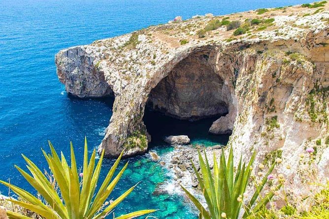 The Malta Experience Private Tour - Discover Malta - Dingli Cliffs: Sea Views with a Short, Sweet Stop