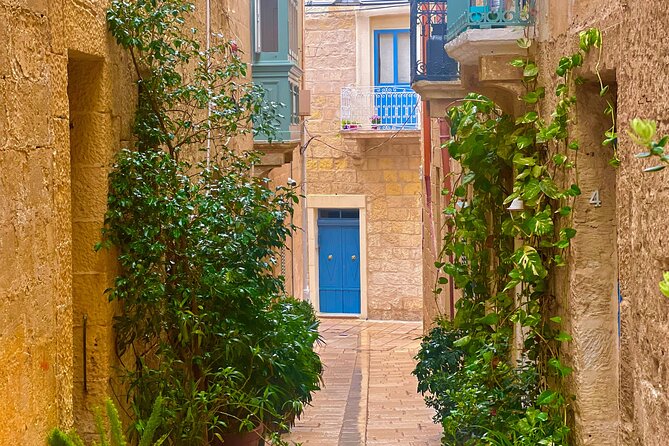 Three cities walking tour incl. entrance to Inquisitor's palace - Collacchio streets, Couvre Port, and getting the medieval layout right