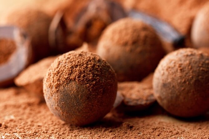 Truffle Making Master Class - Rolling, tasting, and decorating: how the hour really feels