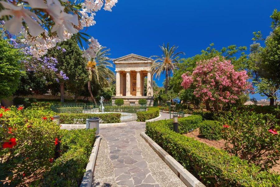 Valletta: Express Walk with a Local in 60 minutes - Price and value: what $117 per person really buys you