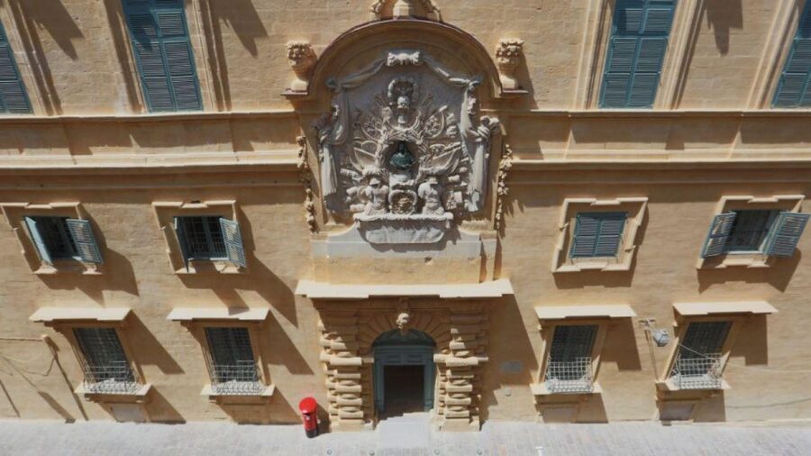 Valletta: Half-Day City Discovery Walking Tour - Knights-Era Landmarks After the Cathedral: What You Get Without the Headphones