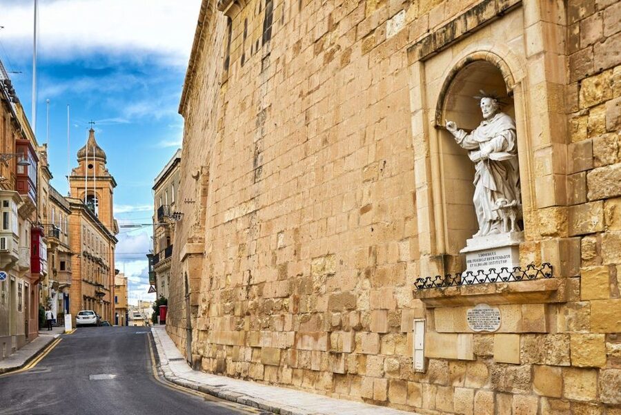 Valletta: Self-Guided Historical Walking Tour (Audio Guide) - Why Valletta works so well with an audio guide