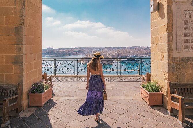 Valletta (UNESCO) guided tour, Malta Experience (included), Cathedral (optional) - Upper Barrakka Gardens: the best first photo and the best first bearings