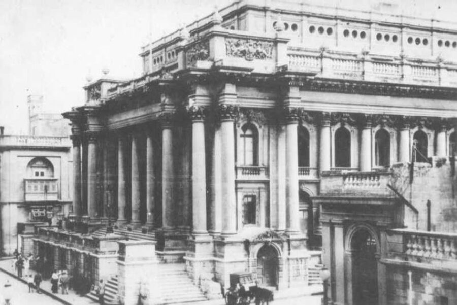World War II Malta Full-Day Walking Tour - Fort St Elmo and the Valletta Land Front: views with context